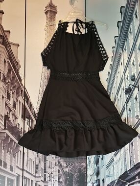 Sexy Black Lace-Trim Halter Mini Dress